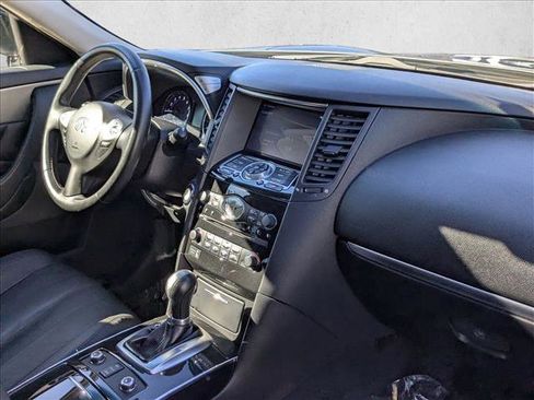 Used 2017 INFINITI QX70 AWD image 22