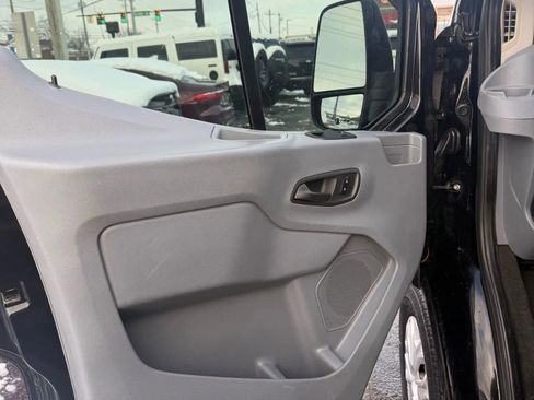 Used 2017 Ford Transit 350 XLT image 10