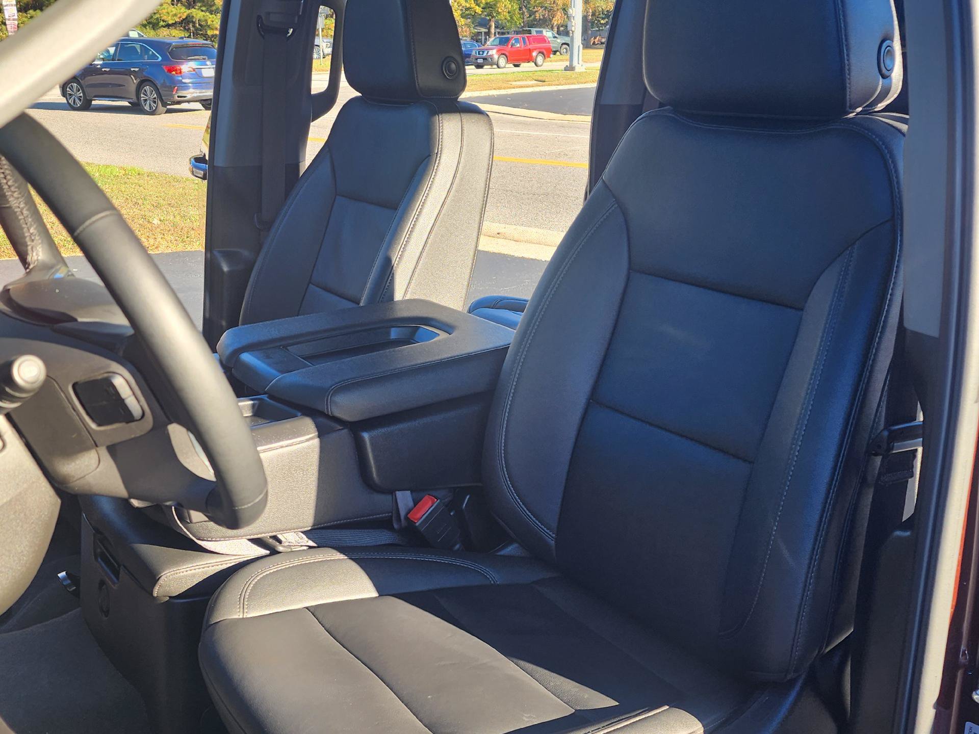 Used 2024 Chevrolet Silverado 2500 LT w/ Convenience Package RWD image 8