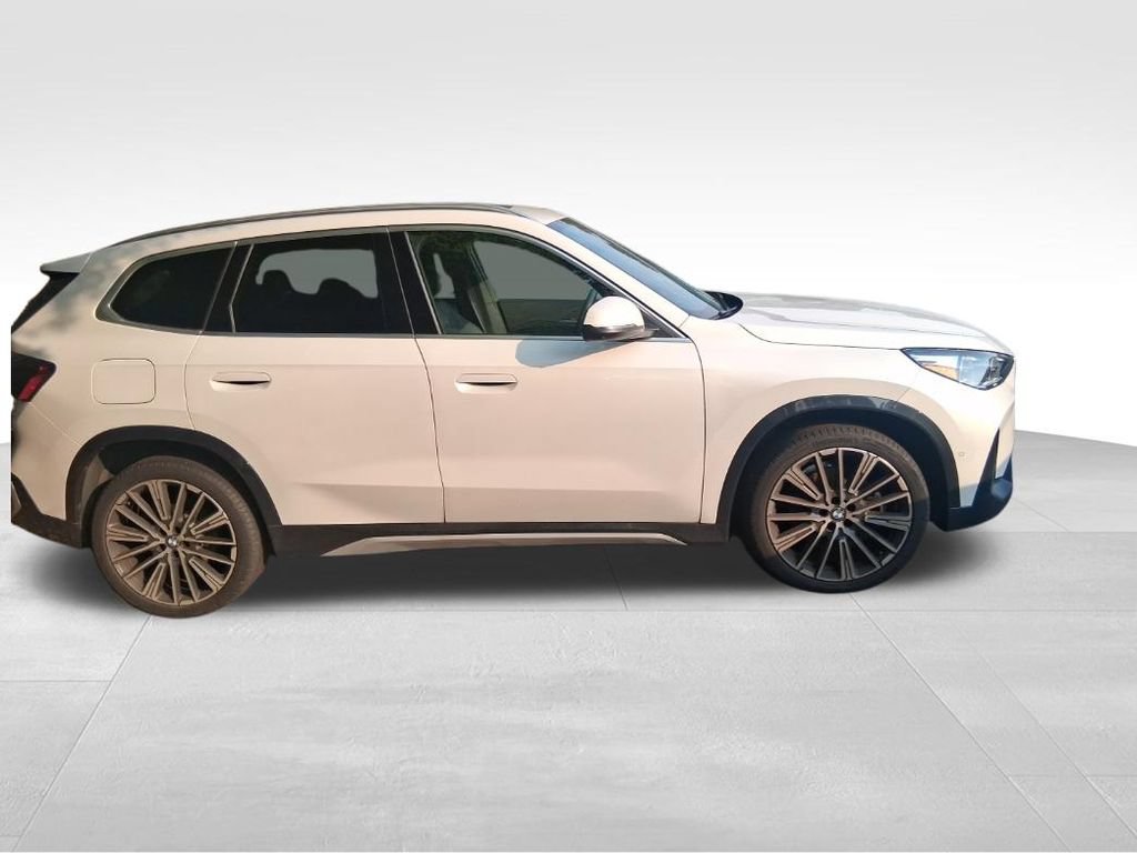 Used 2025 BMW X1 xDrive28i w/ Technology Package AWD/4WD image 13