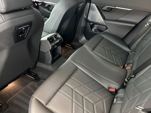 Certified 2024 BMW i5 eDrive40i w/ Premium Package image 15