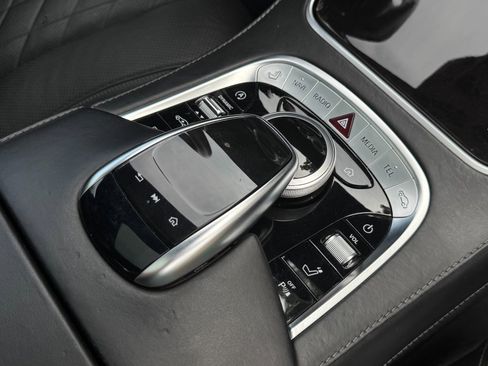 Used 2020 Mercedes-Benz Maybach S 650 image 31