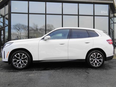 Used 2025 BMW X3 xDrive30i w/ Premium Package image 8