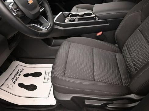 Used 2026 Chevrolet Equinox LT w/ LPO, Floor Liner Package AWD/4WD image 15