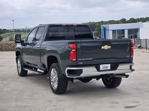 New 2025 Chevrolet Silverado 2500 LTZ w/ LTZ Premium Package AWD/4WD image 4