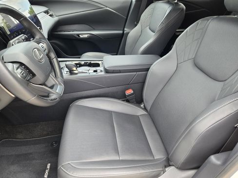 Used 2025 Lexus RX 350 Premium w/ Accessory Package (Z1) FWD image 9