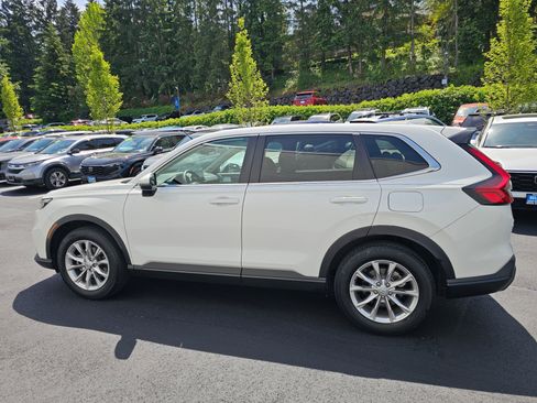 Used 2023 Honda CR-V EX image 4