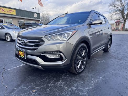 Used 2017 Hyundai Santa Fe Sport image 3