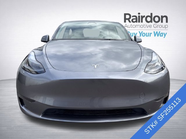 Used 2025 Tesla Model Y Long Range RWD image 2