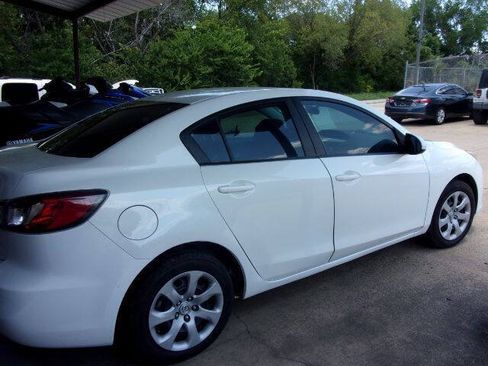Used 2012 MAZDA MAZDA3 i Sport FWD image 6