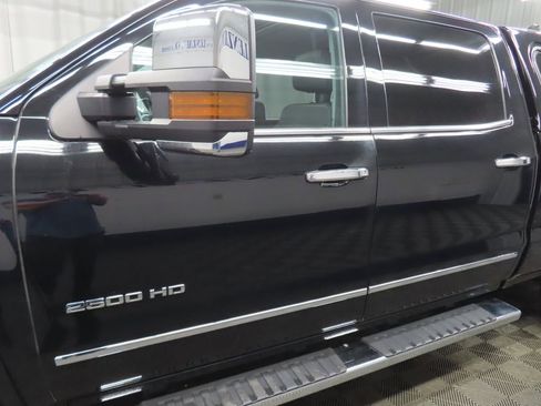 Used 2019 GMC Sierra 2500 SLT image 43