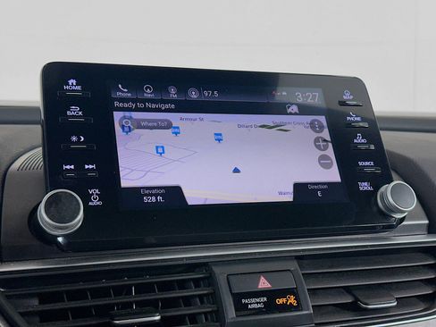 Used 2018 Honda Accord Touring image 22