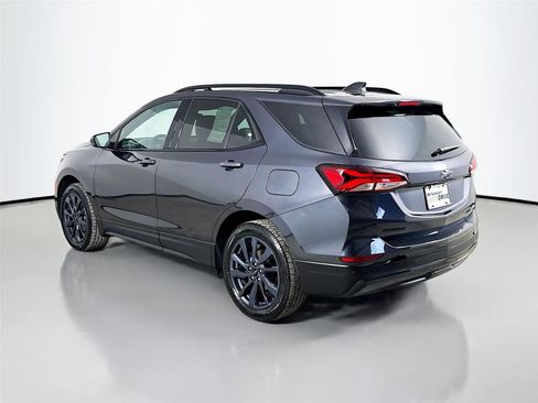 Used 2023 Chevrolet Equinox RS AWD/4WD image 7