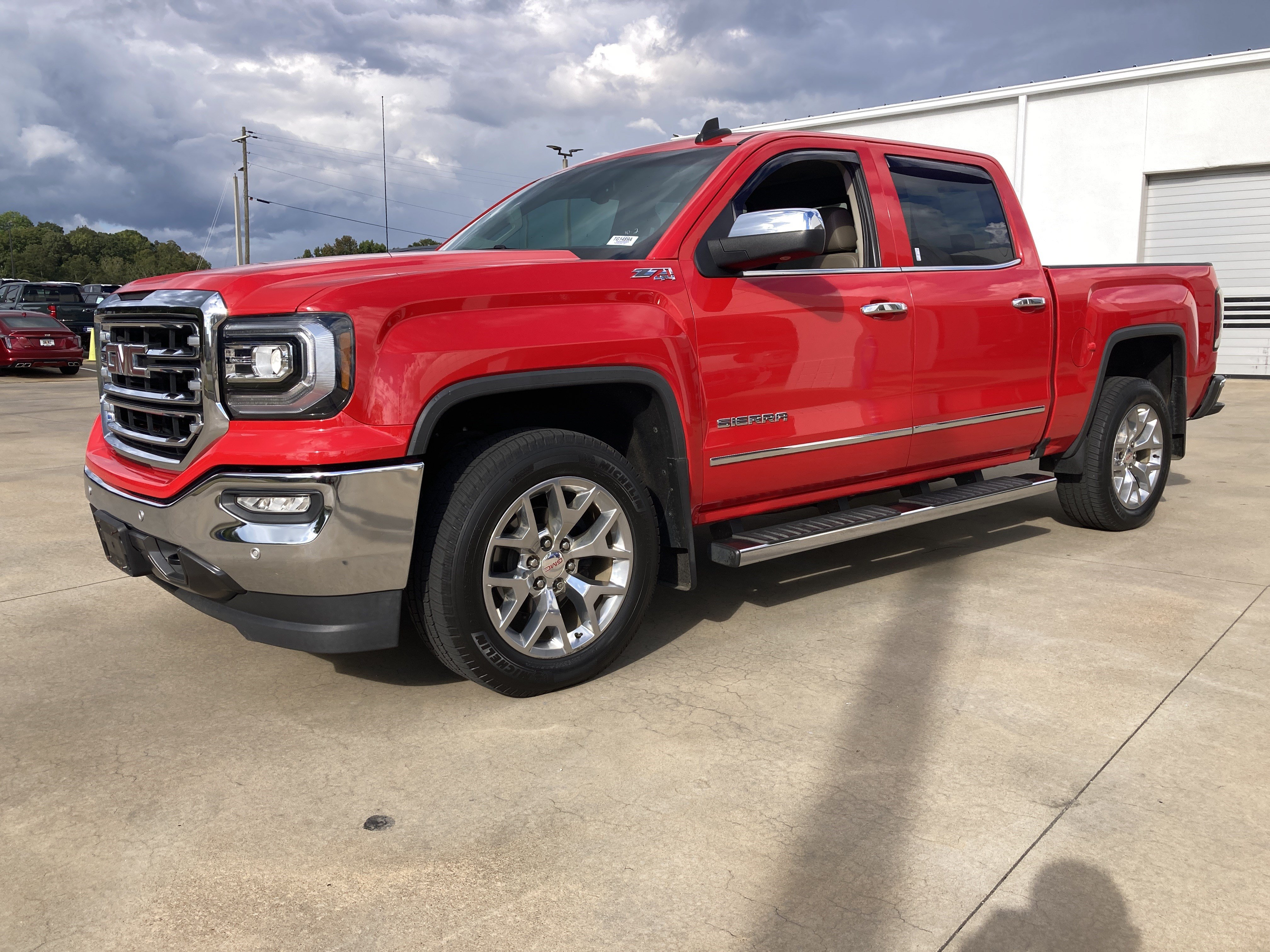 Used 2018 GMC Sierra 1500 SLT AWD/4WD image 1
