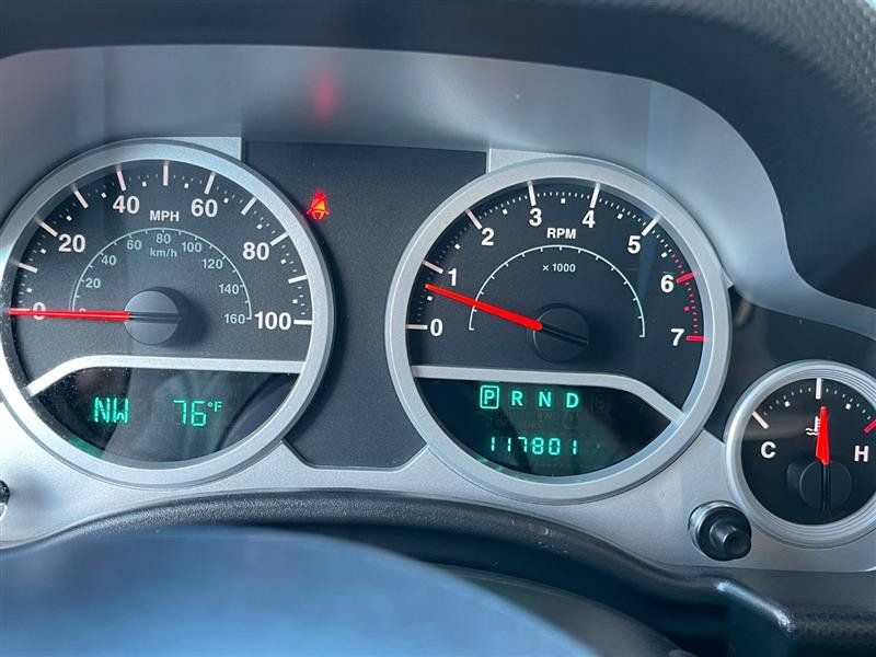 Used 2007 Jeep Wrangler Sahara w/ Dual Top Group AWD/4WD image 18