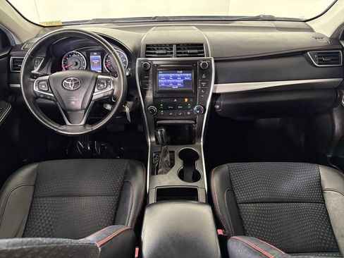 Used 2015 Toyota Camry SE FWD image 32