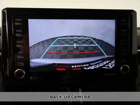 Used 2022 Toyota Corolla LE FWD image 4