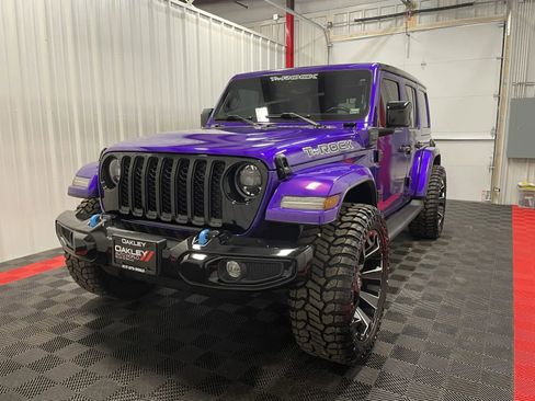 Used 2023 Jeep Wrangler Unlimited Sahara image 12