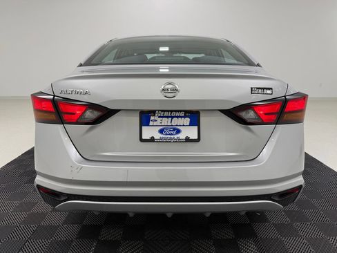 Used 2022 Nissan Altima 2.5 S FWD image 3