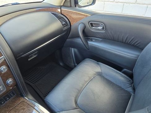 Used 2016 INFINITI QX80 Luxe w/ 22" Wheel Package image 14