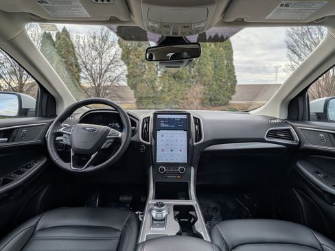 Used 2024 Ford Edge SEL w/ Convenience Package image 13