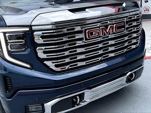 Used 2022 GMC Sierra 1500 Denali w/ Denali Reserve Package AWD/4WD image 32