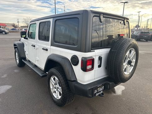 Used 2021 Jeep Wrangler Unlimited Sport image 4