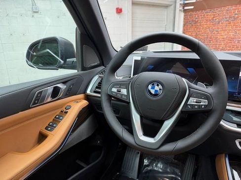 New 2026 BMW X5 xDrive50e w/ Premium Package image 13
