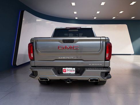 Used 2021 GMC Sierra 1500 Denali w/ Denali Premium Package AWD/4WD image 4