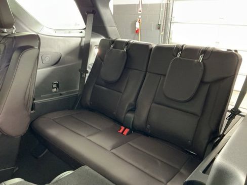 New 2026 Ford Explorer Platinum w/ LUX Leather Package image 32