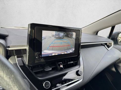 Used 2023 Toyota Corolla LE image 14