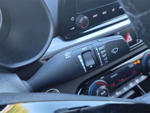 Used 2024 Kia Forte GT-Line image 34