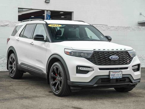 Used 2022 Ford Explorer ST w/ ST Street Pack AWD/4WD image 3