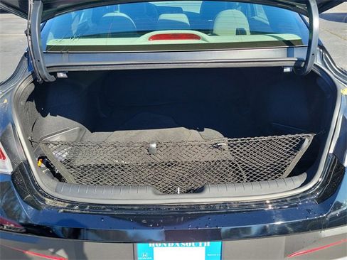 Used 2025 Hyundai Elantra Sport image 9