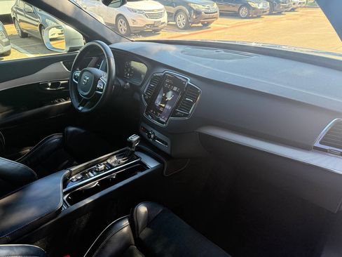 Used 2016 Volvo XC90 T6 R-Design w/ Protection Package Plus image 18