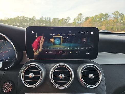 Used 2022 Mercedes-Benz GLC 300 image 26