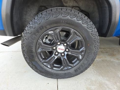 Used 2024 GMC Canyon Elevation w/ Convenience Package AWD/4WD image 73