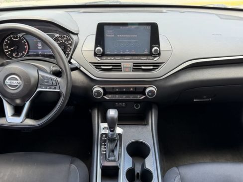 Used 2020 Nissan Altima 2.5 S FWD image 24
