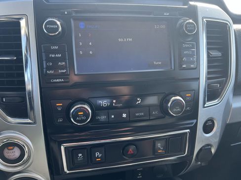 Used 2018 Nissan Titan PRO-4X image 12