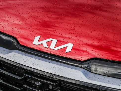 Certified 2026 Kia Sportage SX AWD/4WD image 6