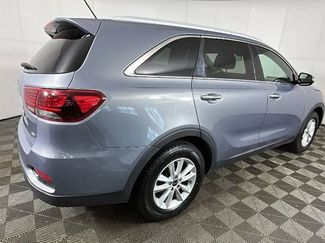 Used 2020 Kia Sorento LX w/ LX I4 Convenience Package FWD video 3