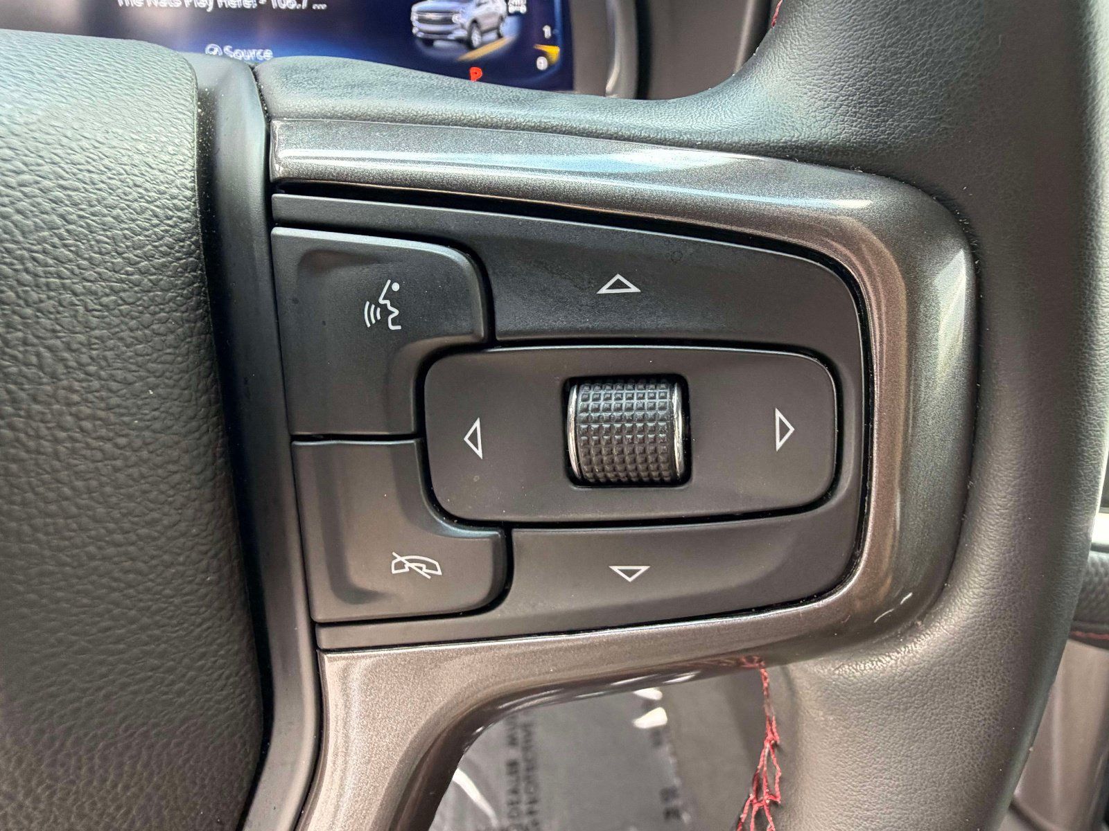 Used 2023 Chevrolet Tahoe RST AWD/4WD image 13