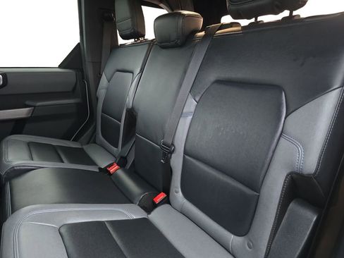 Used 2022 Ford Bronco Black Diamond image 15