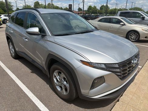 Used 2022 Hyundai Tucson SEL w/ Cargo Package FWD image 2