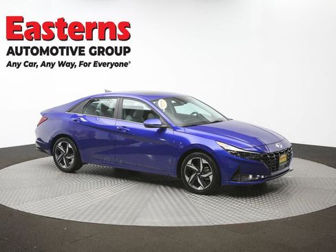 Used 2023 Hyundai Elantra Limited w/ Preferred Accessory Package FWD image 50
