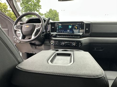 Used 2026 Chevrolet Silverado 3500 LT AWD/4WD image 29