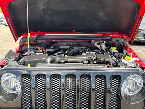 Used 2020 Jeep Wrangler Unlimited Sport AWD/4WD image 28