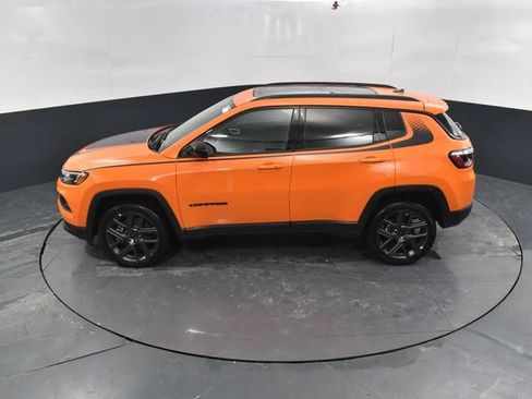 New 2026 Jeep Compass Latitude w/ Sun and Sound Group AWD/4WD image 41
