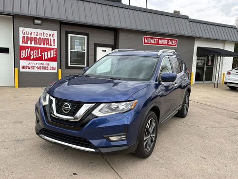 Used 2018 Nissan Rogue SL image 1