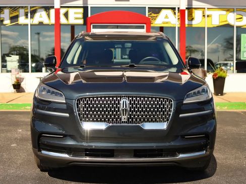 Used 2023 Lincoln Aviator Reserve w/ Equipment Group 201A AWD/4WD image 2